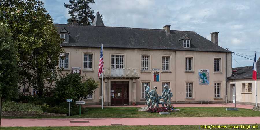Périers - Le Monument des Quatre Braves