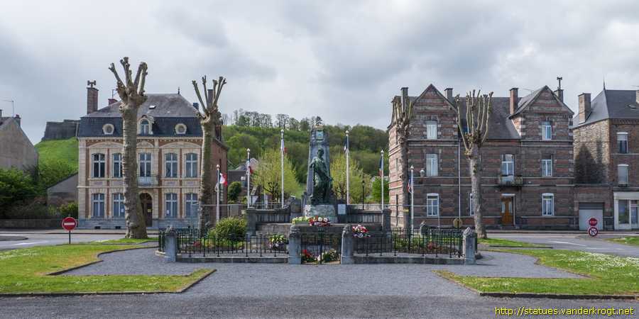Givet - Monument aux morts