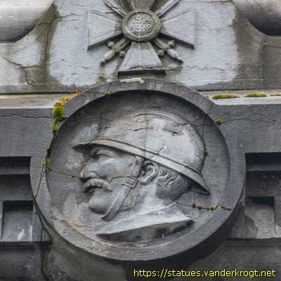 Fumay - Monument aux morts de 1914-18