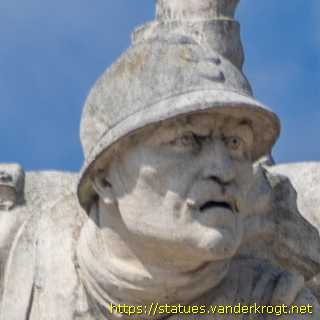 Souain-Perthes-lès-Hurlus - Monument Ossuaire de Navarin