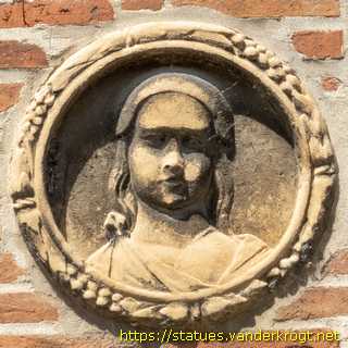 Châlons-en-Champagne - Neuf médaillons