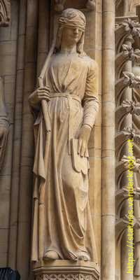 Metz - Sculptures sur la Cathédrale