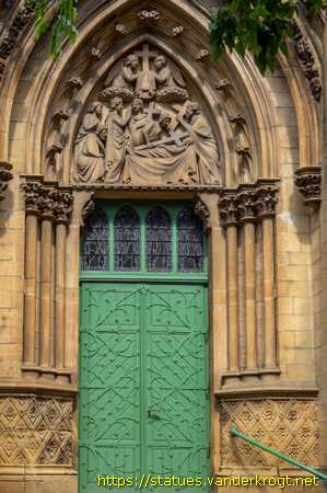 Metz - Sculptures sur l'Église Sainte-Ségolène