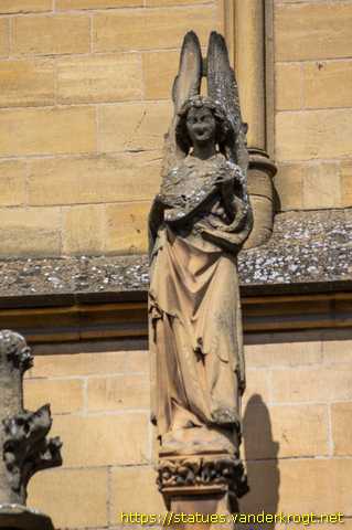 Metz - Sculptures sur l'Église Sainte-Ségolène