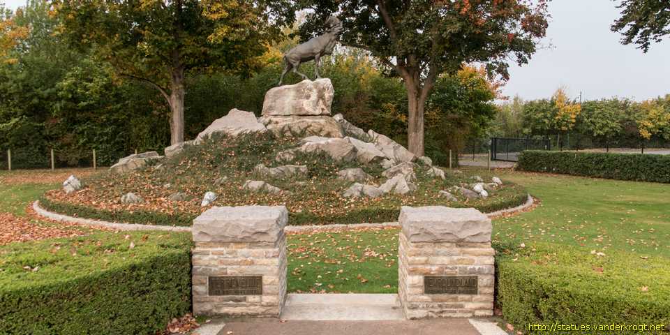 Masnières - Monument de Terre Neuve du Champ de Bataille de Masnières