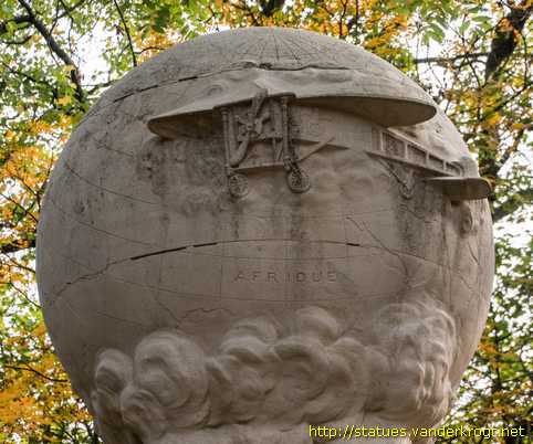 Cambrai - Monument Louis Blériot
