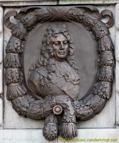 Denain - Monument au Maréchal de Villars