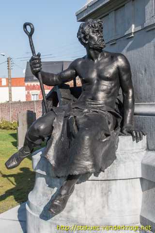 Guise - Mausolée à Jean-Baptiste Godin