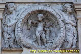 Lyon - Médaillons et figures allégoriques