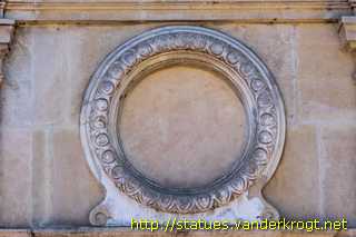 Lyon - Médaillons et figures allégoriques