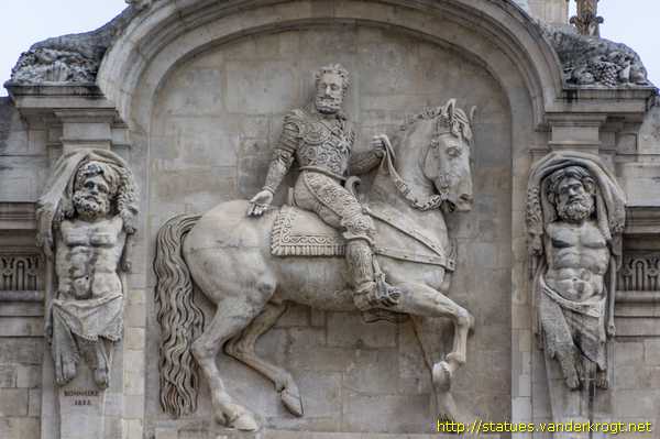 Lyon - Sculptures de la façade de l'Hôtel de Ville