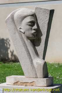 Givors - Des œuvres de Georges Salendre au parc de la Maison du fleuve Rhône