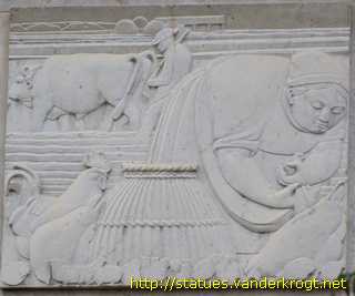 Bourg-en-Bresse - Reliefs de la Chambre de Commerce et de l'Industrie