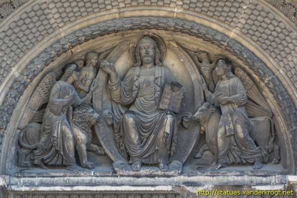 Lyon - Christ en gloire et les douze apôtres