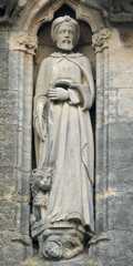 Sleaford / Façade statues of St. Denys' Church