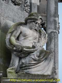 Colchester - Empress Helena and allegoric figures