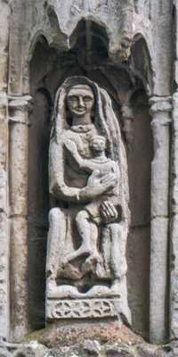 Kettering - St. Mary with Child, St. Peter and Paul