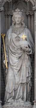 London - Queen Eleanor Memorial Cross