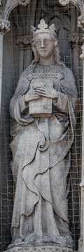 London - Queen Eleanor Memorial Cross