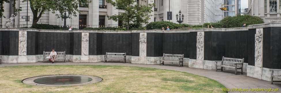 London - Tower Hill Memorial - World War II extension