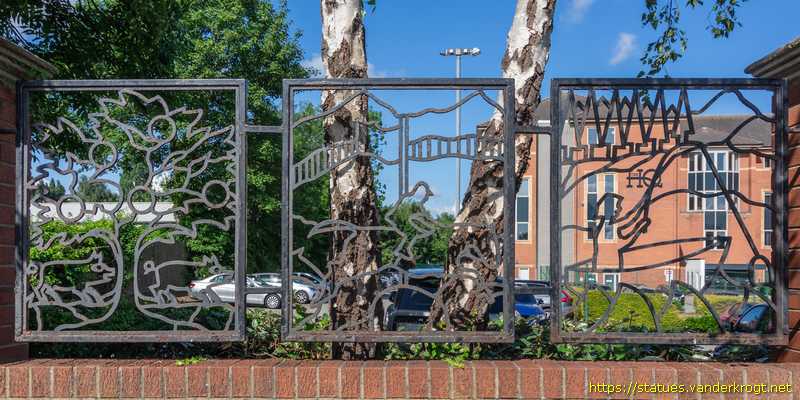 Chesterfield - Boundary Railings Boythorpe