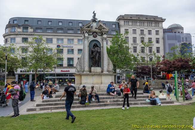 Manchester - Queen Victoria