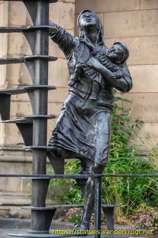 Liverpool - Liverpool Blitz Memorial