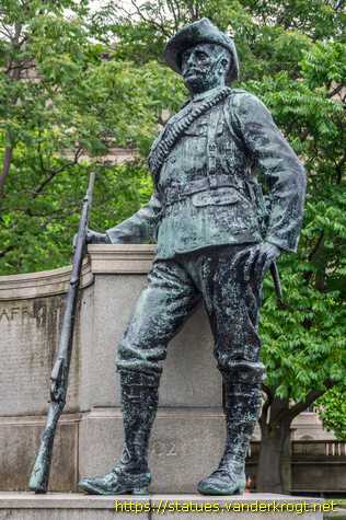 Liverpool - The King's Liverpool Regiment Monument