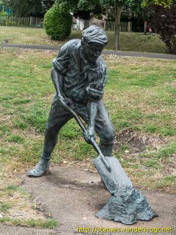 Hythe - Two Navvies - Canal Builders