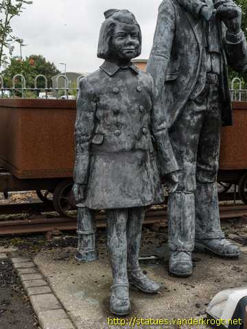 Aylesham - Payday at Snowdown Colliery