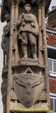 Canterbury - War Memorial 1914-18