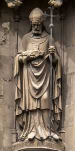 Canterbury - Statues on the West Front of Canterbury Cathedral