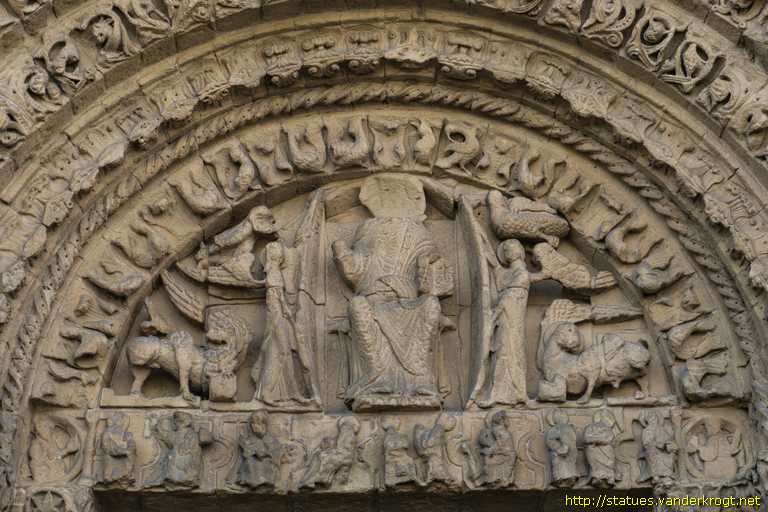 Rochester - Statues at the North Portal of Rochester Cathedral