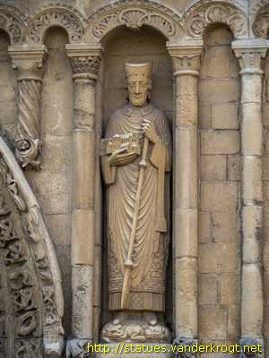 Rochester - Statues at the North Portal of Rochester Cathedral