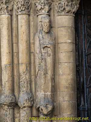 Rochester - Statues at the North Portal of Rochester Cathedral