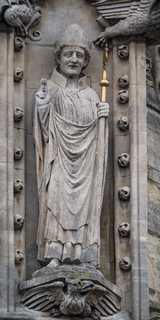 Oxford - Statues on the Tower of the University Church