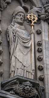 Oxford - Statues on the Tower of the University Church