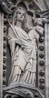 Oxford - Statues on the Tower of the University Church