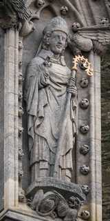 Oxford - Statues on the Tower of the University Church