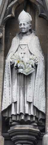 Bristol - Sculptures at the St Mary Redcliffe