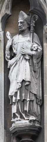 Bristol - Sculptures at the St Mary Redcliffe
