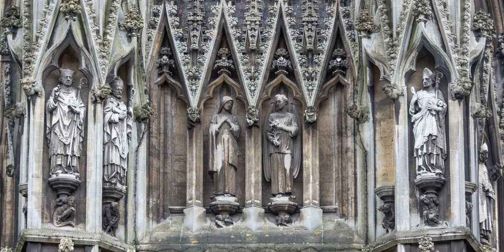 Bristol - Sculptures at the St Mary Redcliffe