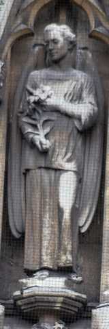 Bristol - Sculptures at the St Mary Redcliffe