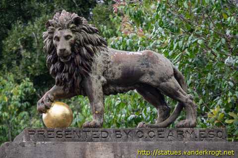 Bath - The Medici Lions