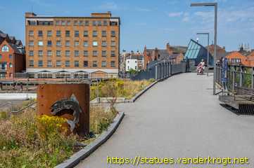 Hull - Hull Fish Trail