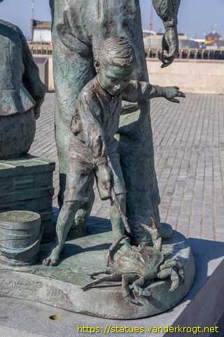 Hull - Emigrants en route to America