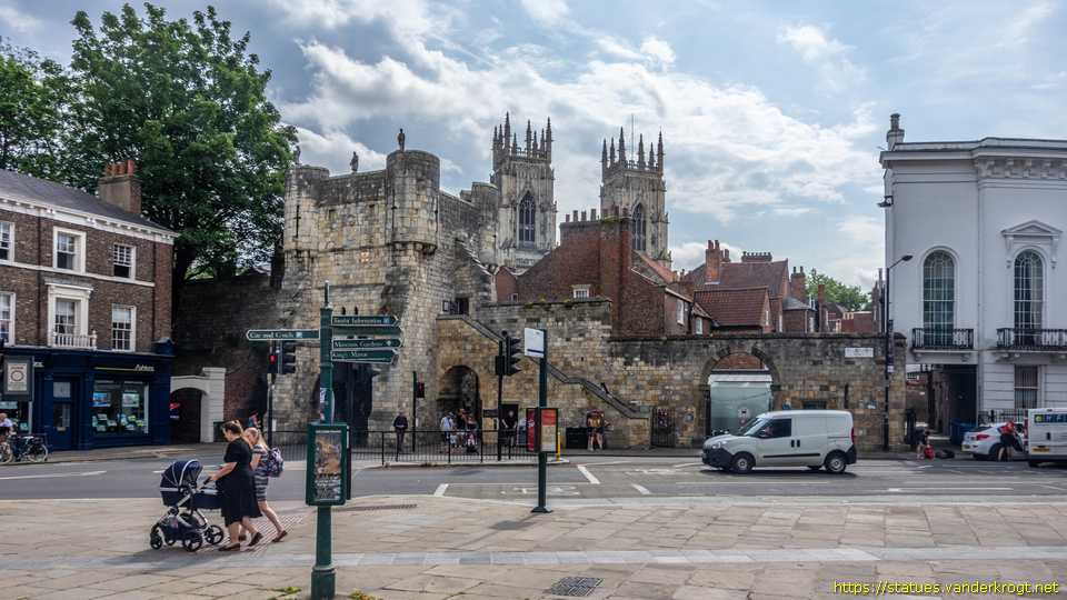 York - Bootham Bar Statues