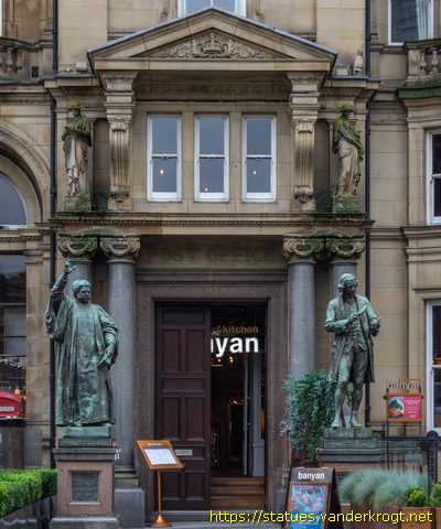 Leeds - Statues at the General Post Office