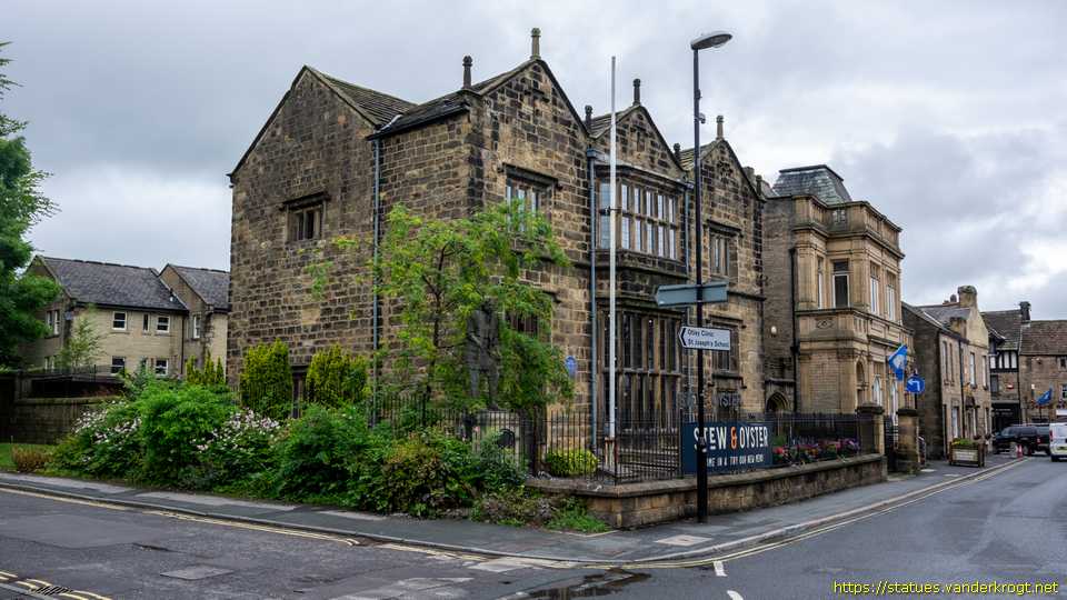 Otley - Thomas Chippendale