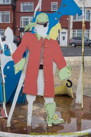 Redcar - Cinema Centenary sculpture